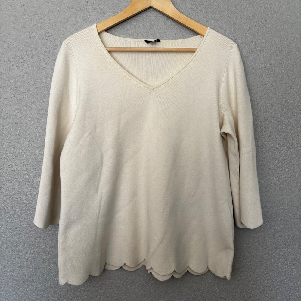 Talbots Woman Petite Cream‎ Scalloped Hem V Neck 3/4 Sleeve Sweater Top 1XP